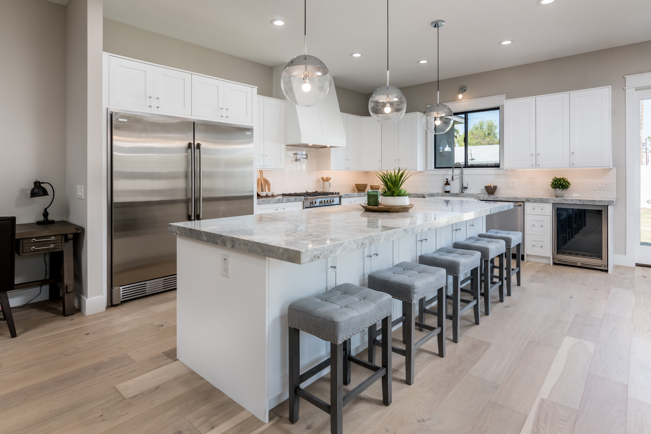 3518 E Glenrosa Ave - High Res19-19