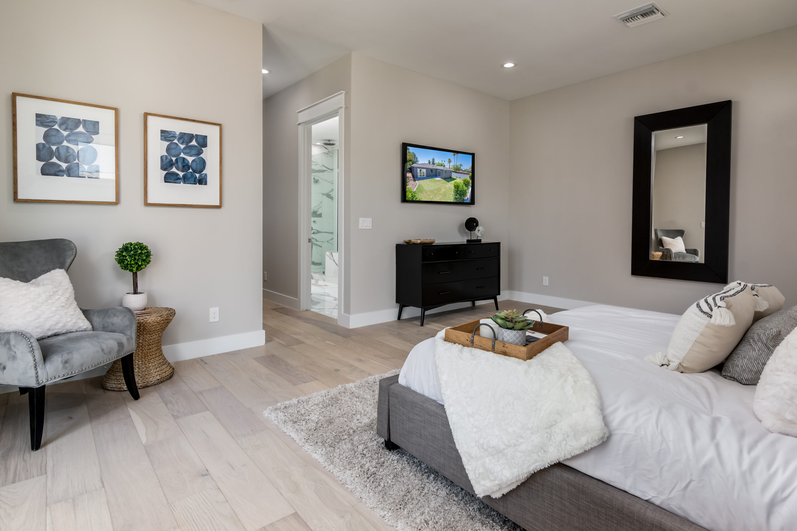 3518 E Glenrosa Ave - High Res42-42