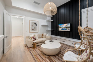 9422 N 50th Pl - High Res-111