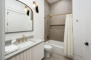 9422 N 50th Pl - High Res-129