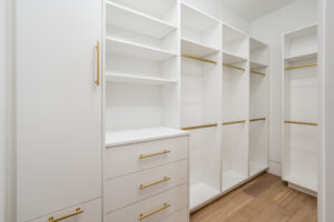 9422 N 50th Pl - High Res-130