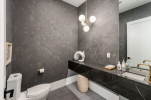 9422 N 50th Pl - High Res-140