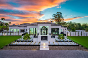 9422 N 50th Pl - High Res-24