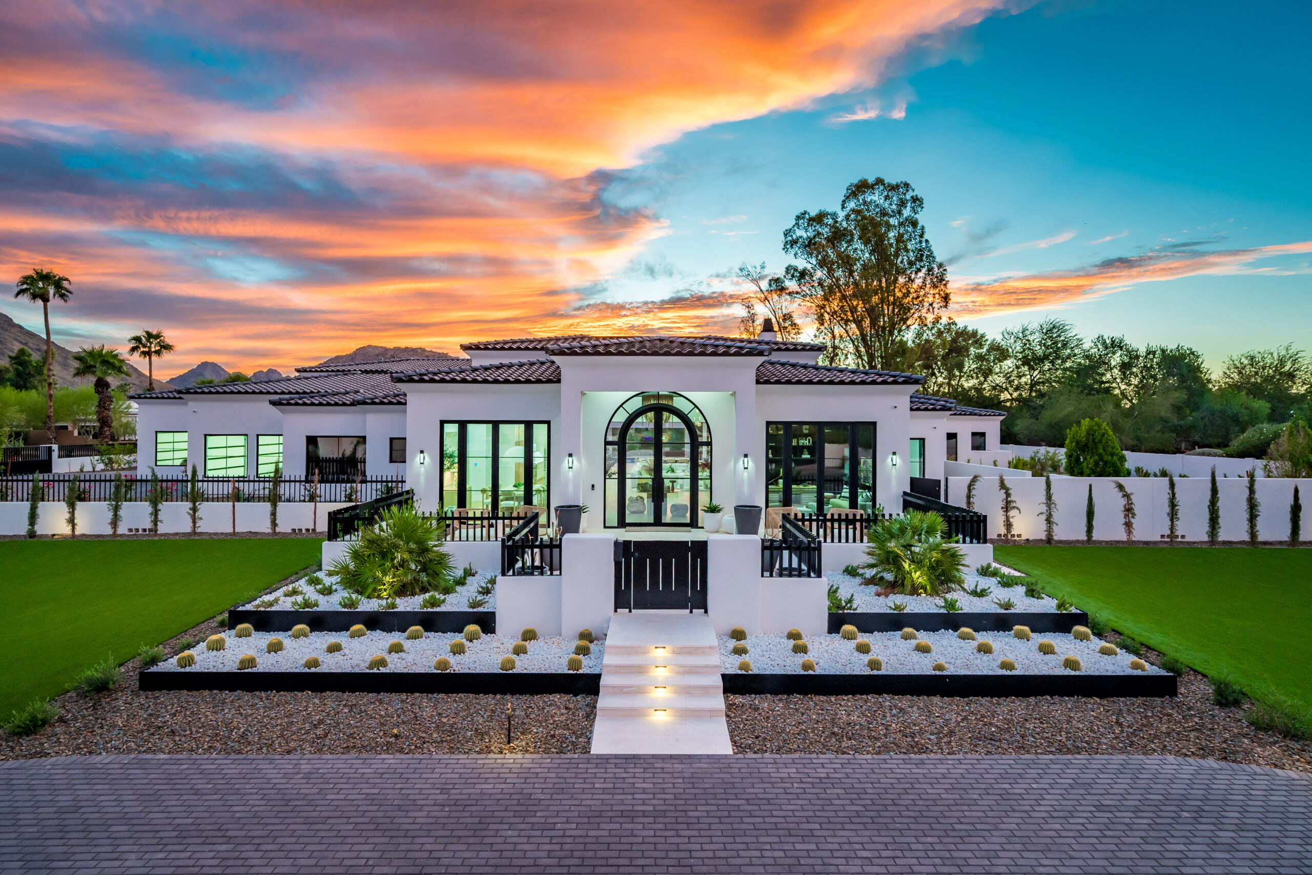 9422 N 50th Pl - High Res-24