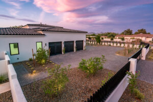 9422 N 50th Pl - High Res-25