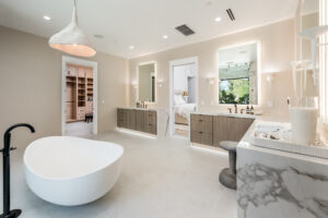 9422 N 50th Pl - High Res-96